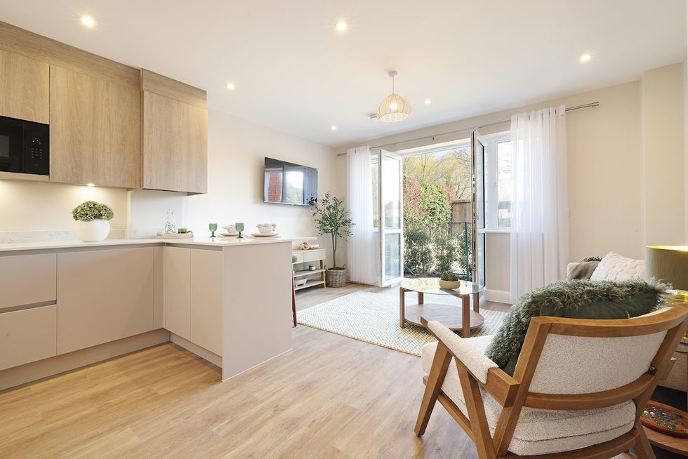 1-CobhamRd-ShowApt-3-7409.jpg