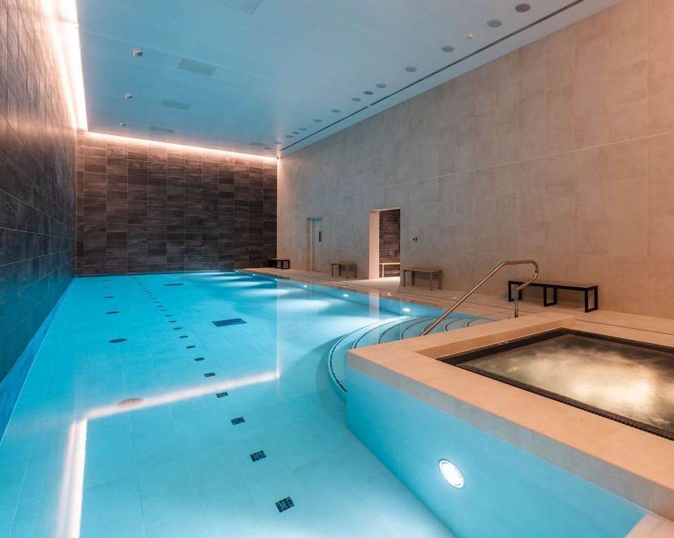 CitySuites-II-luxury-aparthotel-with-swimming-pool.jpg