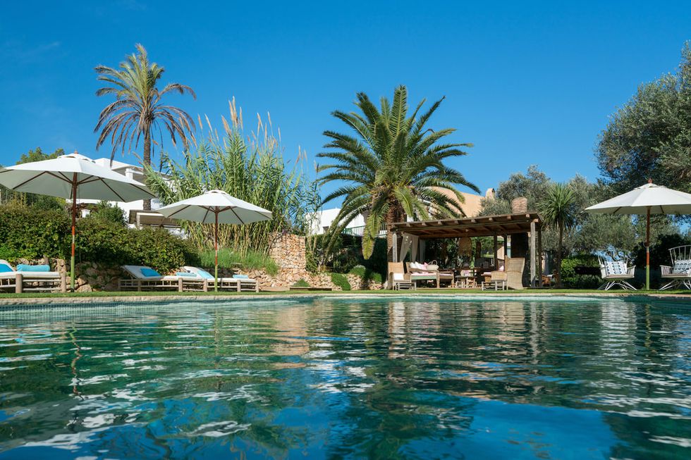 exterior-piscina-13_orig.jpg