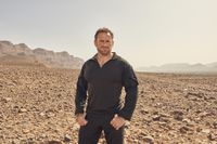 JASON FOX CREDIT HalShinnie.jpg