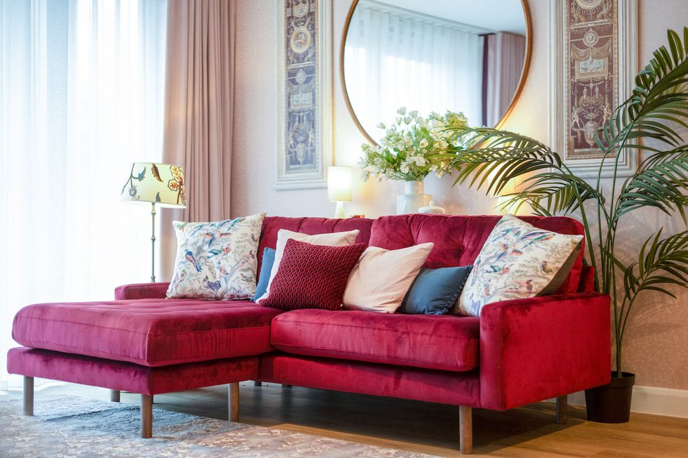 Laurence Llewelyn-Bowen showroom.jpg