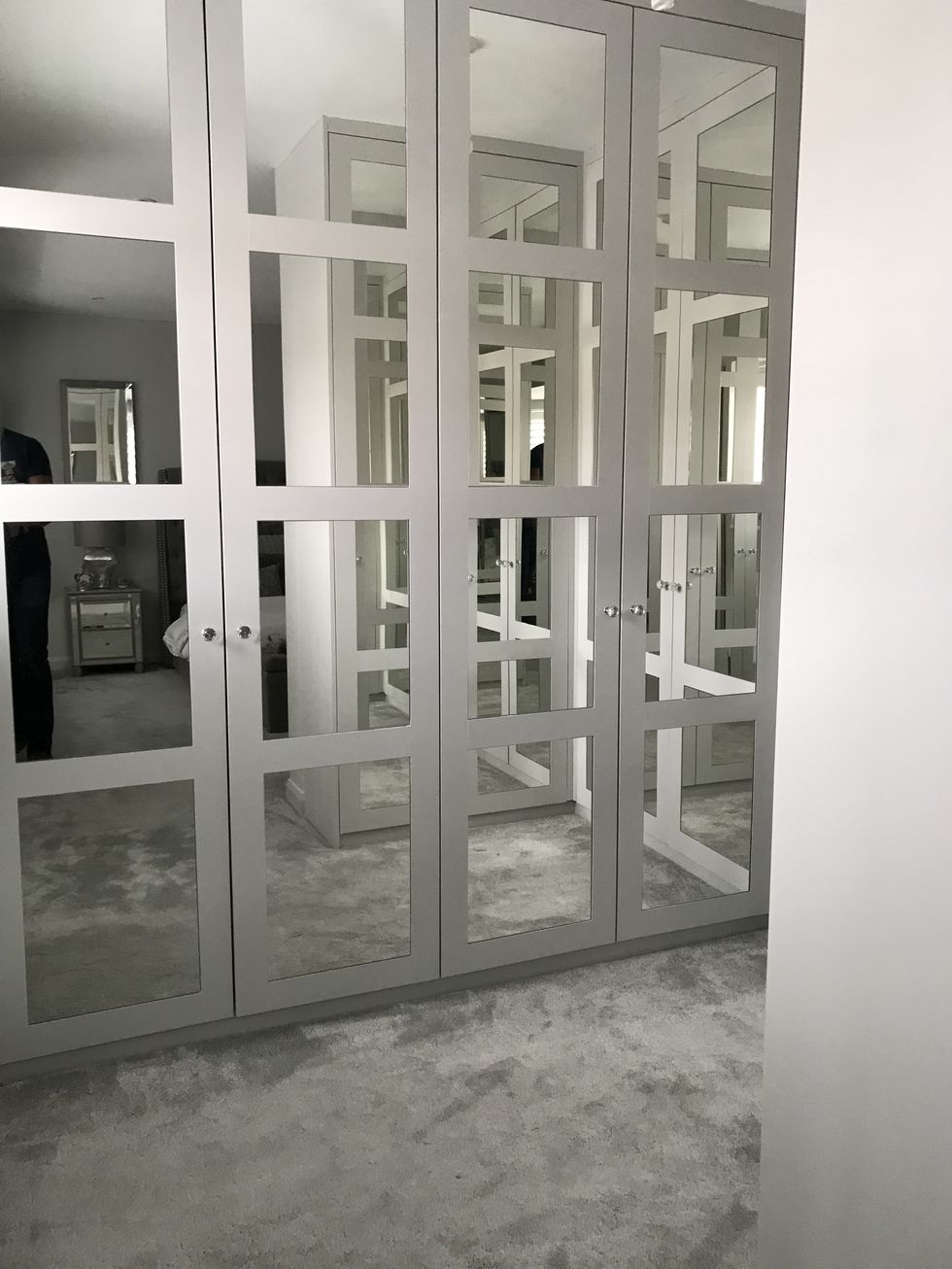Mirrored Wardrobe Image 1.jpg