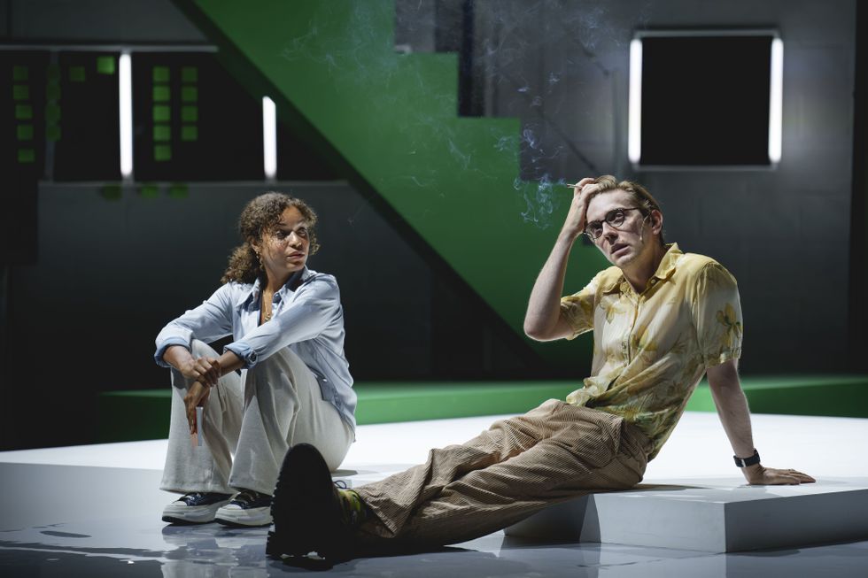 shooting-hedda-gabler-review.jpg