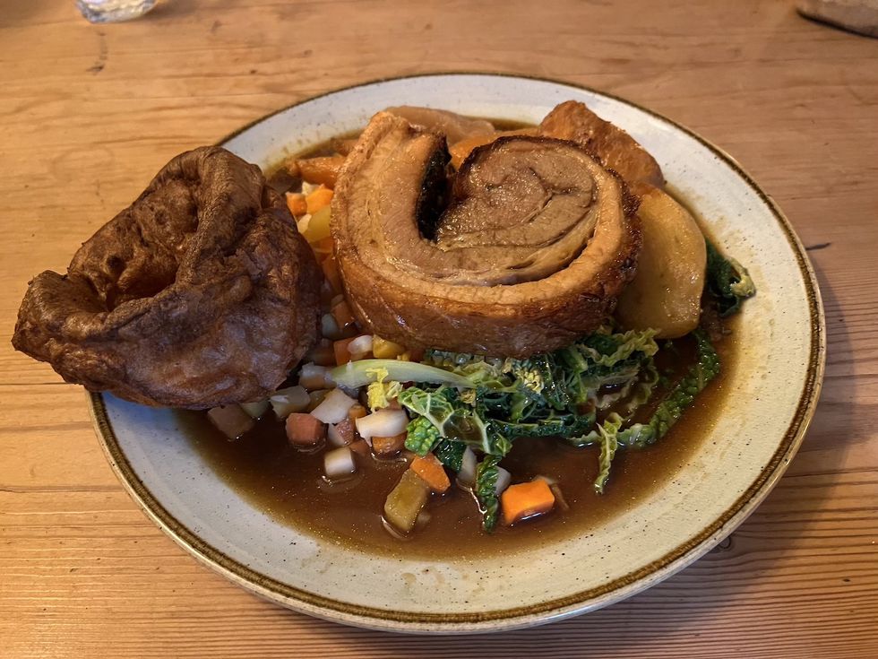 the white horse sunday roast photo.jpeg