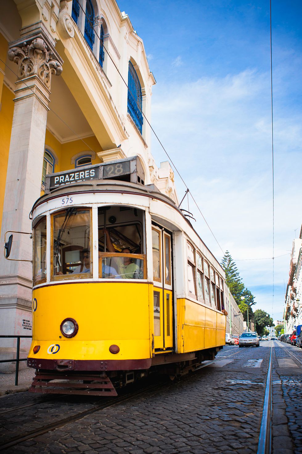 tram.jpg