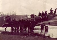 Women at Hamble 1944-5 copy.jpg